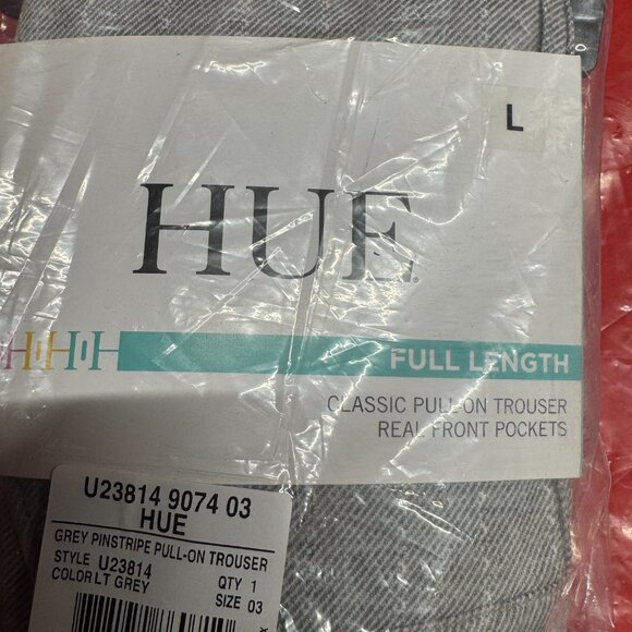 BNWT HUE Women's Gray Pinstripe Pull On Trouser Pants - Picture 5 of 5